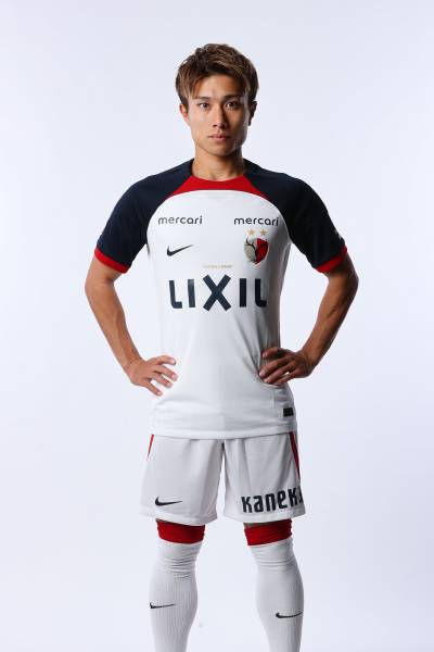 kashima_antlers_2024_nike_away_kit_b.jpeg