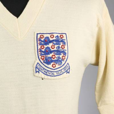 billy_wright_1955_england_continental_tour_shirt_c.jpg