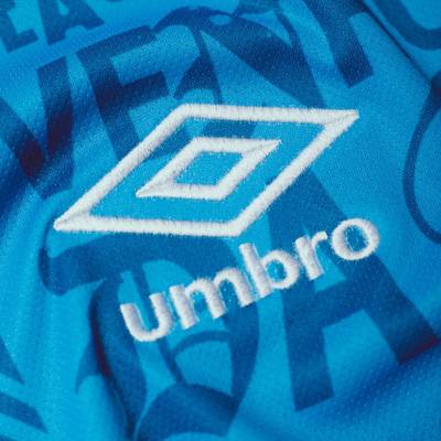 gremio_2023_24_umbro_special_edition_shirt_c.jpg