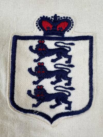 tommy_lawton_1948_england_shirt_c.jpeg