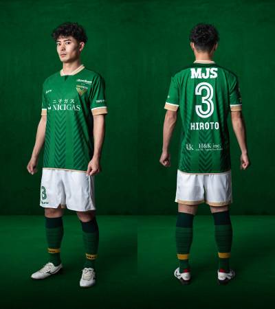 tokyo_verdy_2024_athleta_home_kit_c.jpeg