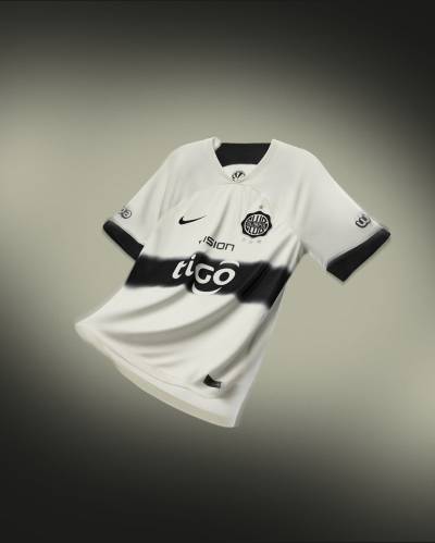 club_olimpia_2024_nike_home_kit_c.jpeg