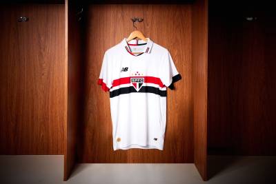 sao_paulo_2024_new_balance_home_kit_c.jpeg