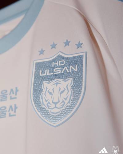 ulsan_hd_2024_adidas_away_kit_f.jpeg