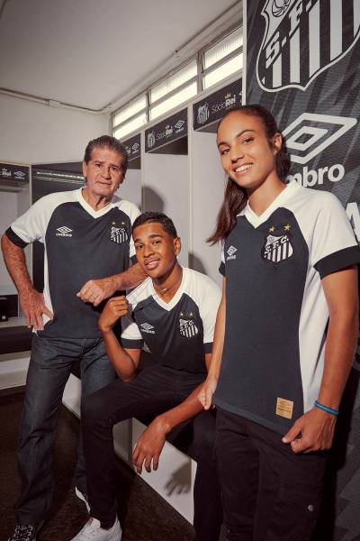 santos_fc_2022_umbro_special_edition_shirt_2.jpeg