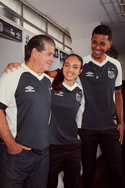 santos_fc_2022_umbro_special_edition_shirt_3.jpeg