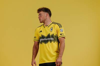 columbus_crew_2024_25_adidas_home_kit_b.jpeg