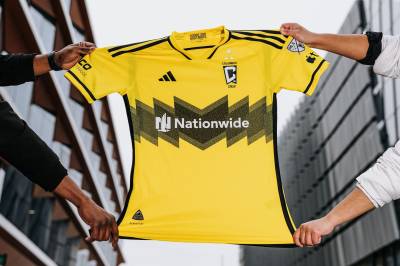 columbus_crew_2024_25_adidas_home_kit_l.jpeg