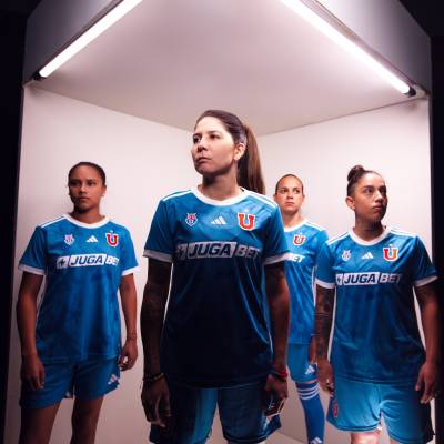 universidad_de_chile_2024_adidas_home_kit_d.jpeg