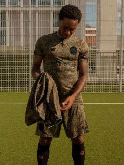 new_balance_stone_island_football_kit_h.jpg