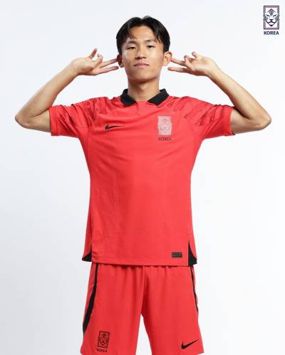 korea_2022_home_kit_8.jpg