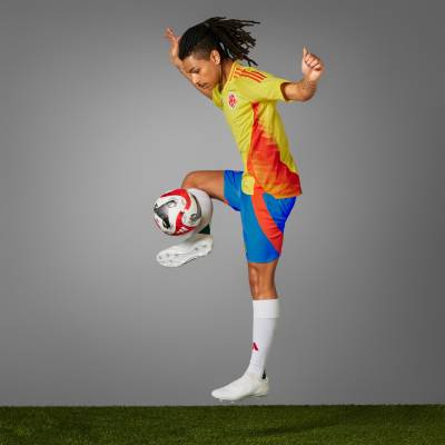 colombia_2024_adidas_home_kit_f1.jpg