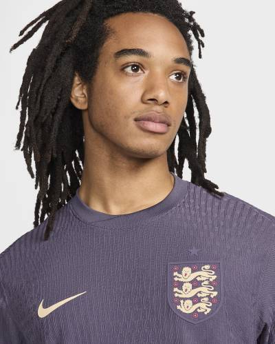 england_2024_nike_away_kit_03.jpeg