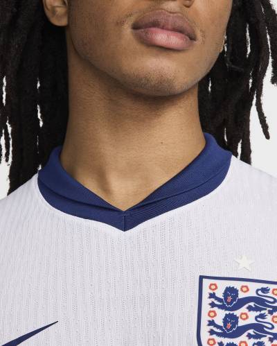 england_2024_nike_home_kit_04.jpeg