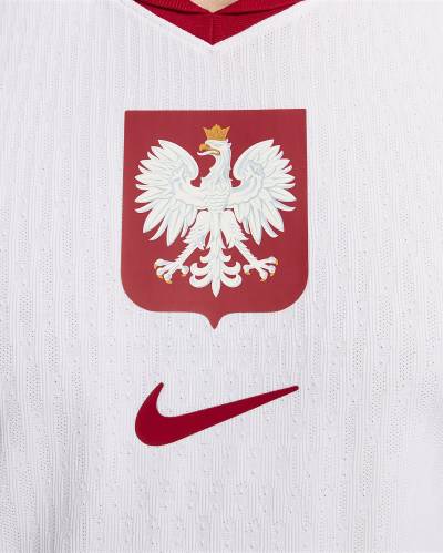 poland_2024_nike_home_kit_4.jpeg