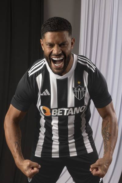 atletico_mineiro_2024_adidas_home_kit_e.jpg