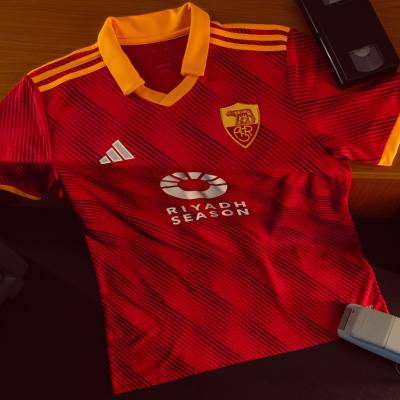 as_roma_2024_adidas_origins_jersey_e.jpeg