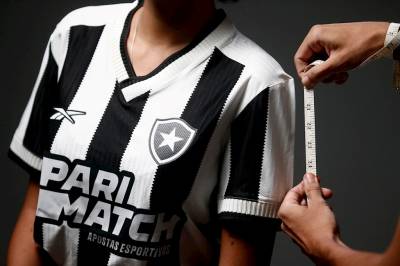 botafogo_2024_25_reebok_home_kit_c.jpeg