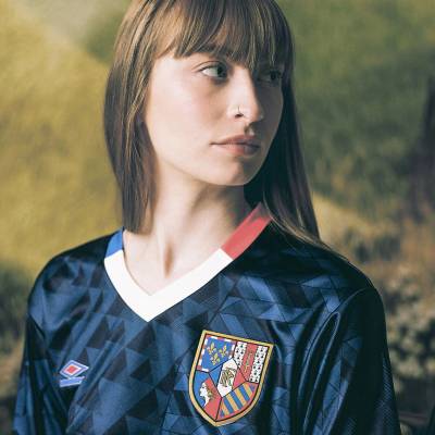 france_2024_umbro_iconic_graphic_jersey_b.jpg