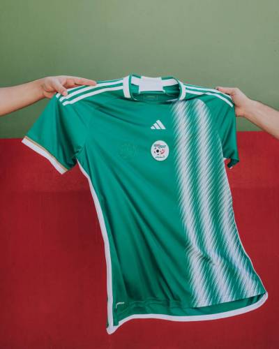 algeria_2022_2023_away_shirt_1.jpg