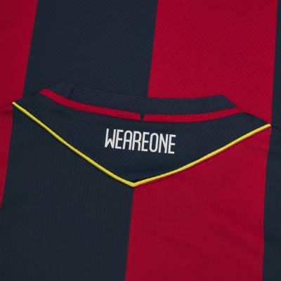 bologna_24_25_macron_home_kit_5.jpg