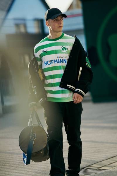 greuther_furth_24_25_puma_home_kit_d.jpeg