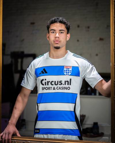 pec_zwolle_24_25_adidas_home_kit_a.jpg