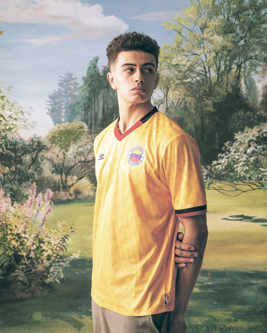 colombia_2024_umbro_iconic_graphic_jersey_b_1.jpeg