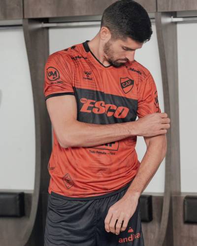 atletico_platense_2024_hummel_third_kit_a.jpeg