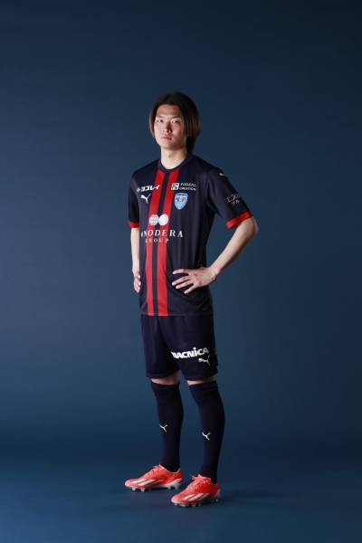 yokohama_fc_2024_puma_limited_shirt_b.jpeg