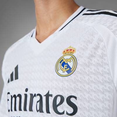 real_madrid_24_25_adidas_home_kit_e1.jpg