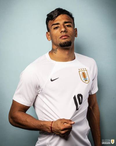 uruguay_2024_nike_white_shirt_a.jpeg