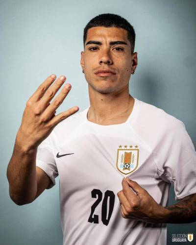 uruguay_2024_nike_white_shirt_c.jpeg