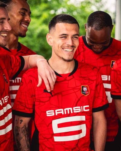 stade_rennais_24_25_puma_home_kit_b.jpeg