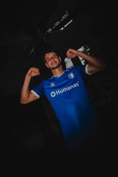 magdeburg_24_25_hummel_home_kit_1.jpeg