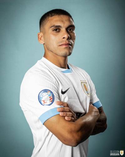 uruguay_2024_copa_america_nike_away_kit_c.jpeg