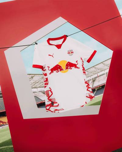 red_bull_salzburg_24_25_puma_home_kit_5.jpg