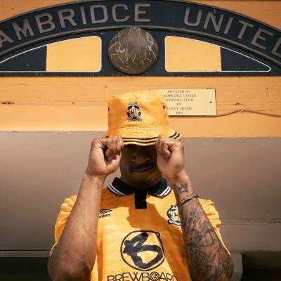 cambridge_united_24_25_umbro_home_kit_4.jpg