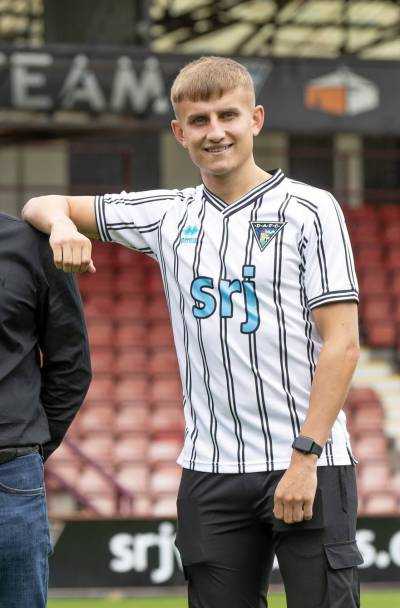 dunfermline_athletic_24_25_errea_home_kit_2.jpg