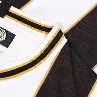 st_mirren_24_25_macron_home_kit_4.jpg