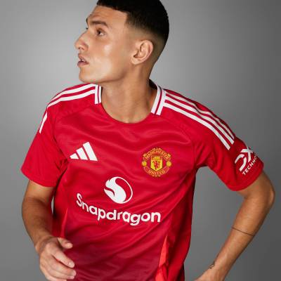 manchester_united_24_25_adidas_home_kit_c1.jpg