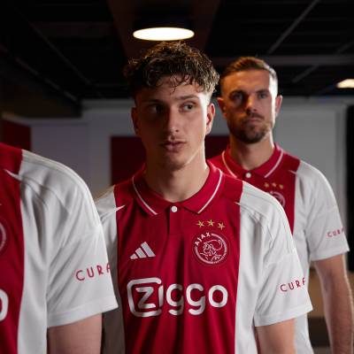 ajax_24_25_adidas_home_kit_b.jpg