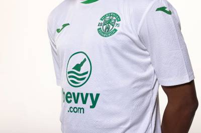 hibernian_24_25_joma_away_kit_e.jpg