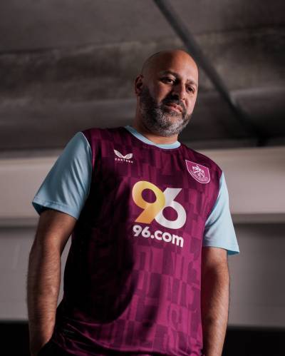 burnley_24_25_castore_home_kit_b.jpg