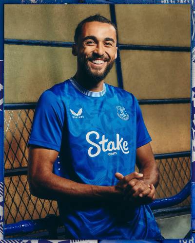 everton_24_25_castore_home_kit_a.jpg