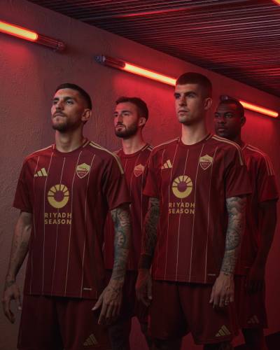 as_roma_24_25_adidas_home_kit_g.jpeg