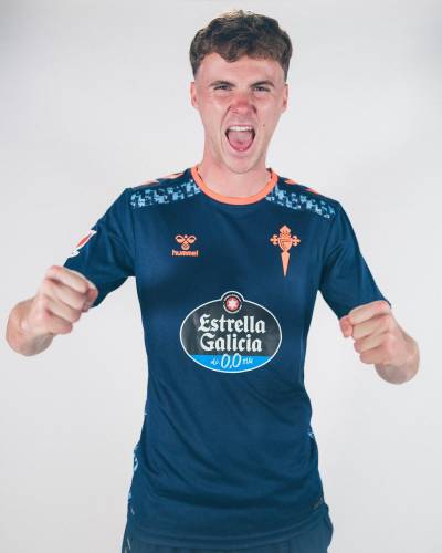 celta_de_vigo_24_25_hummel_away_kit_g.jpg