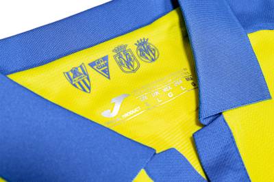 villarreal_2023_joma_centenary_shirt_03.jpg