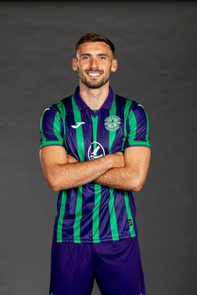 hibernian_24_25_joma_third_kit_4.jpg