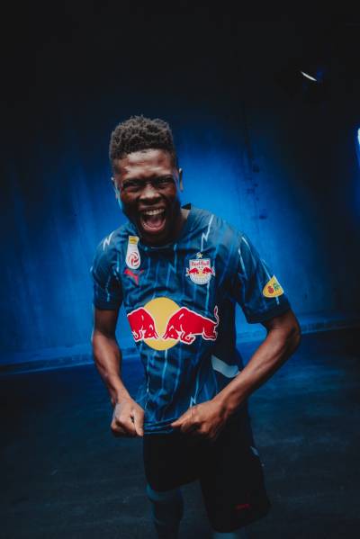 red_bull_salzburg_24_25_puma_away_kit_c.jpg